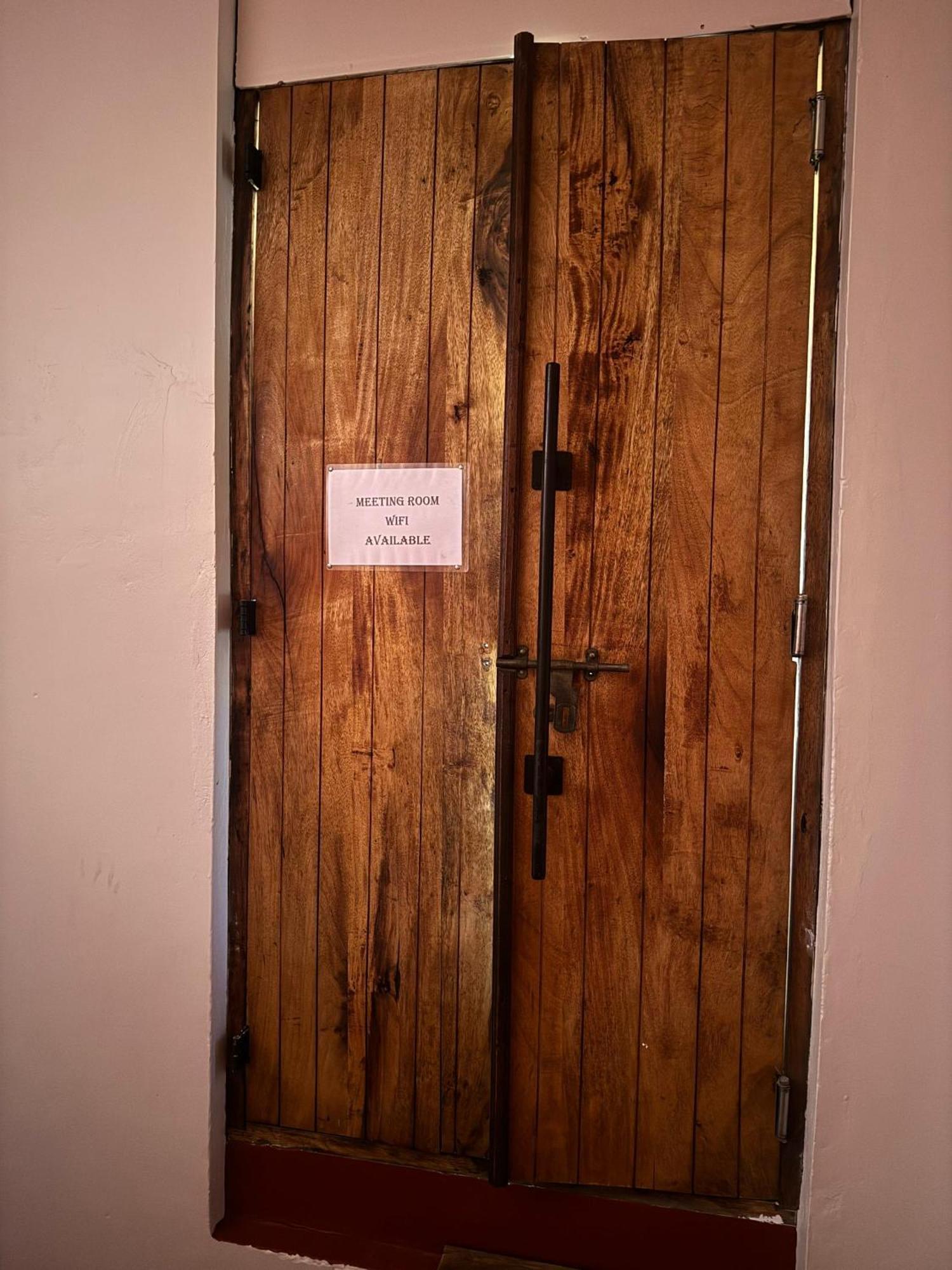 Arusha Backpackers Hotel Eksteriør billede